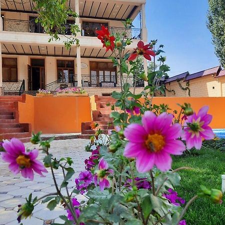 Зона Отдых Apachi В Горах Чимган Chimgan Exterior foto
