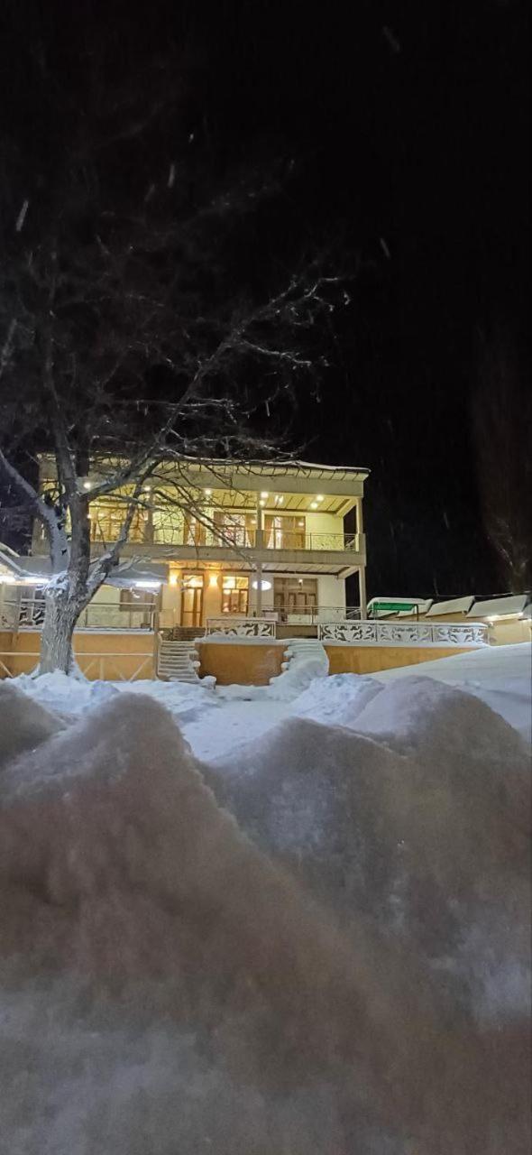 Зона Отдых Apachi В Горах Чимган Chimgan Exterior foto